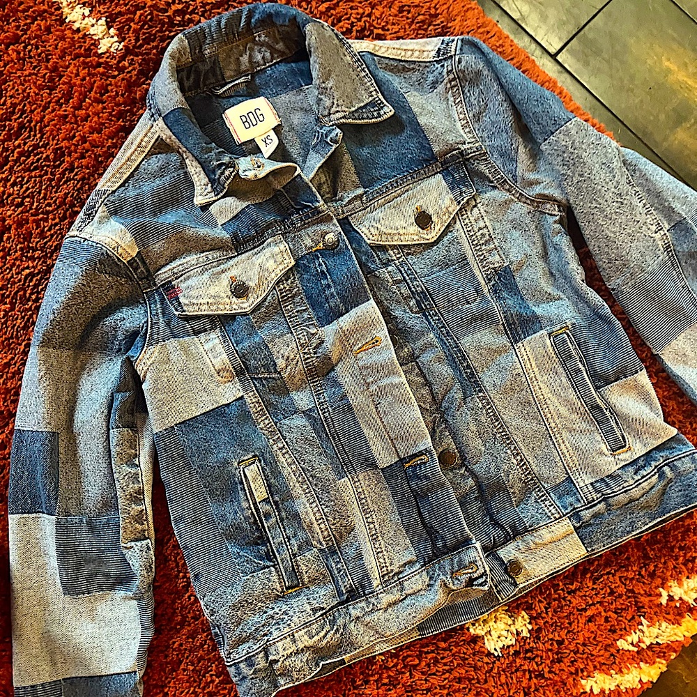 BDG Patchwork Denim jacket w/70s vibe🌻